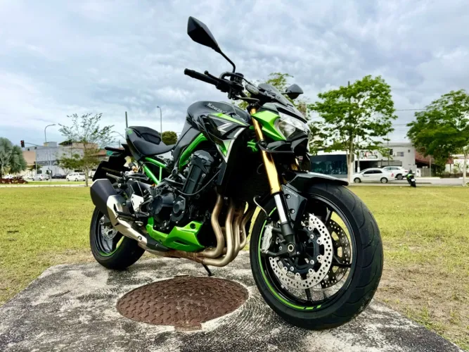 Kawasaki Z 900 r edition 2022