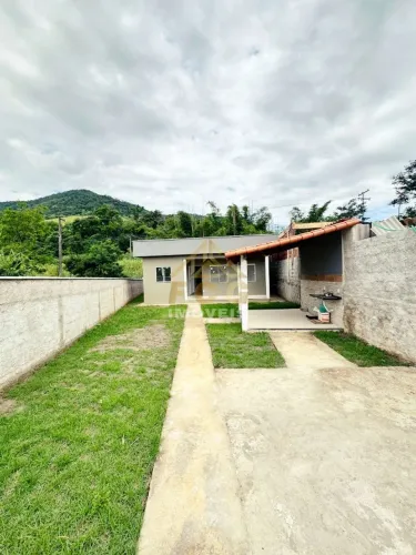 Casa no Condado de Maricá com 2 quartos - CONSTRUÇÃO NOVA