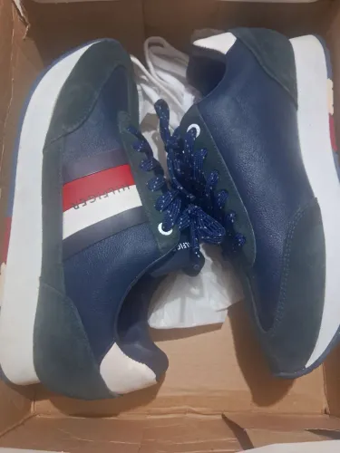 Tenis tommy hilfiger  Tam 40