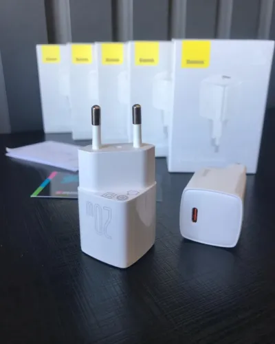 Carregador Baseus 20W PD USB-C Turbo Carga Rápida