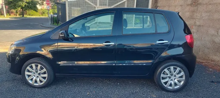 Volkswagen Fox 1.0 MI Total Flex 8V 5P 2013