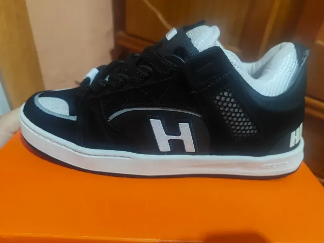 Tênis hocks bold 41 nunca usado