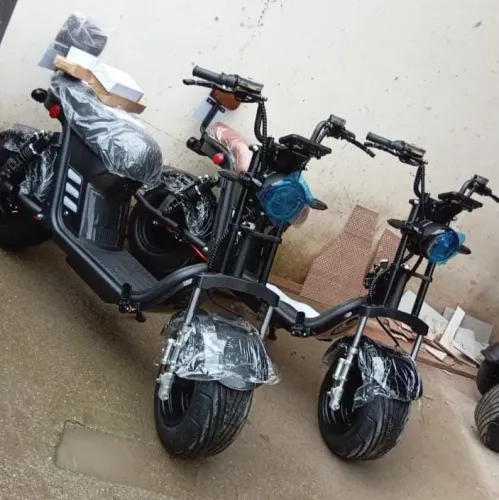 Scooter - Nova na Caixa / Plástico