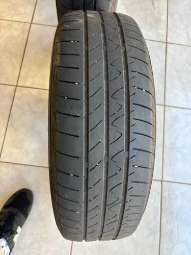 Pneu continental 185/65 R15