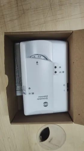 Termostato eletrônico SCE TVC PI1 02, 24 V