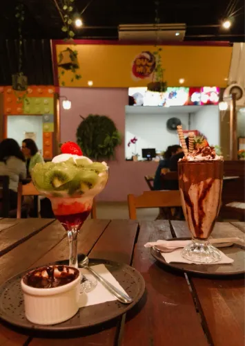 OPORTUNIDADE DE NEGÓCIO - AÇAITERIA E SORVETERIA À VENDA