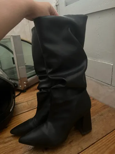 Bota presta cano alto