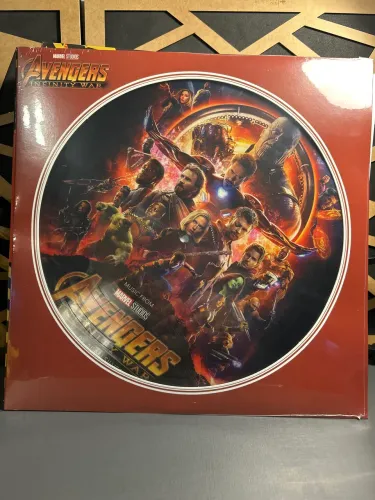Picture Disc Avengers Vinil - Infinity WAR 