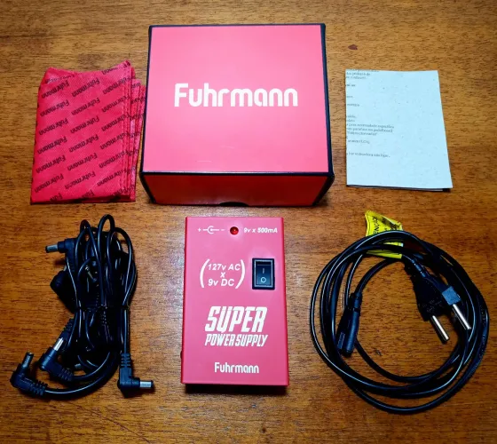 Fonte Pedal Guitarra Fuhrmann 9v / 127v, Completo Na Caixa, Estado de Novo