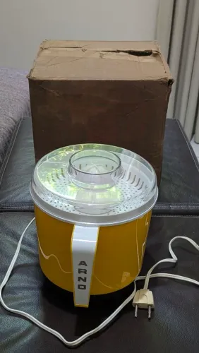 Espremedor Arno Vintage Amarelo - NUNCA USADO (Na Caixa com Manual) - 220V