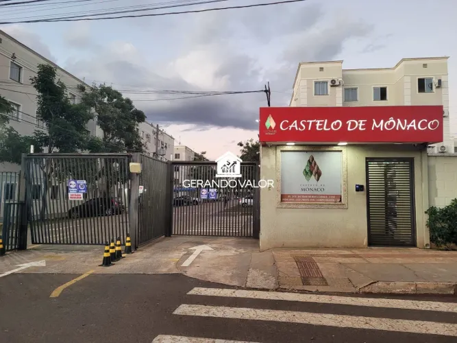 Apto Térreo Castelo de Mônaco
