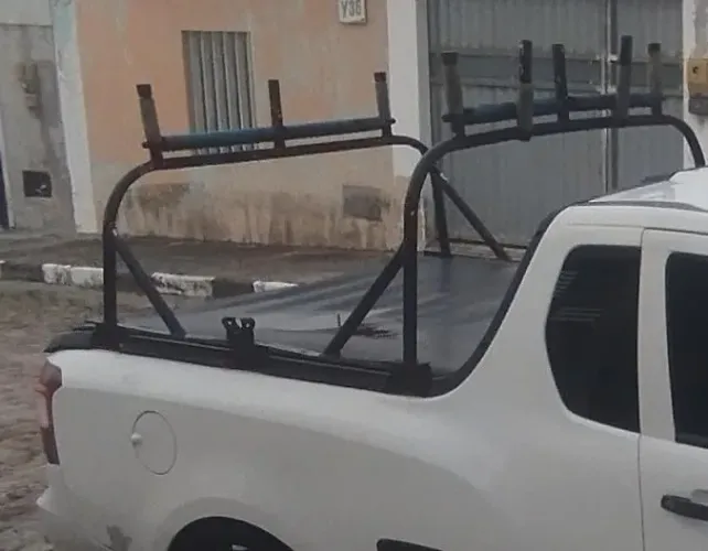 SUPORTE DE ESCADA PARA MONTANA