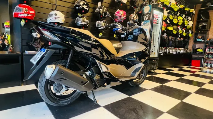 Pcx 160 com apenas 265 km