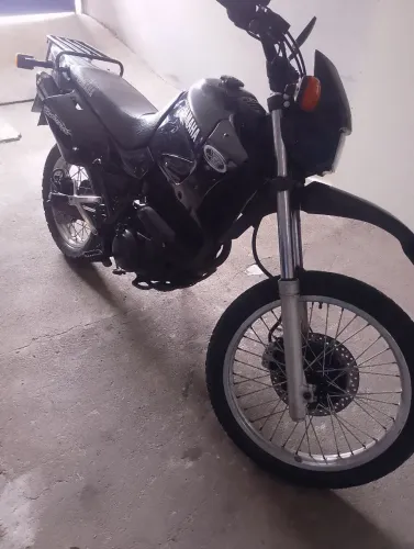 XT 600 e. 2003. Vendo ou troco por moto menor