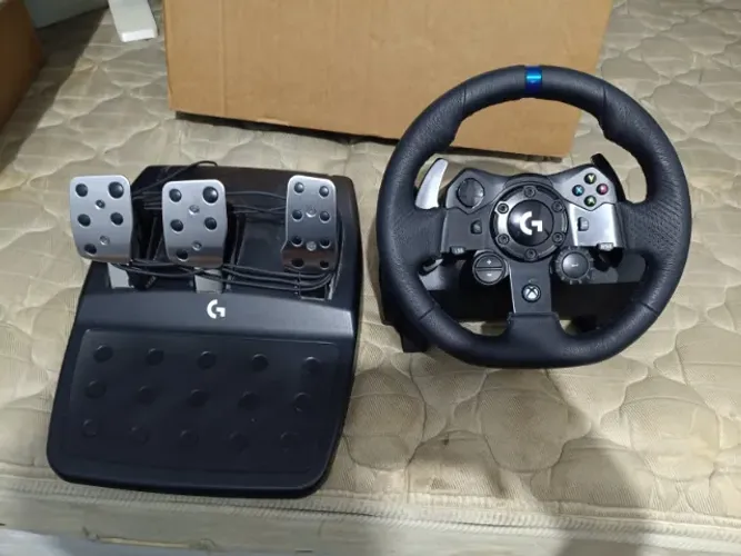 Volante logitech g923 quase novo