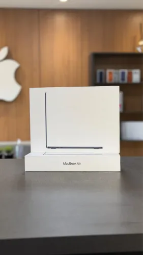 MacBook Air M5 16GB SSD512GB 