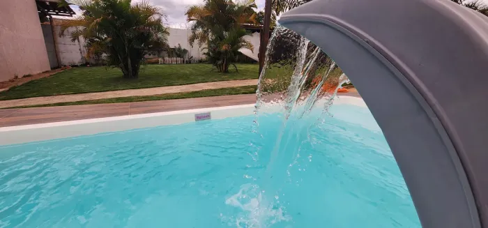 Casa Completa com Piscina e Área Gourmet - 3km do Centro de Mateus Leme - Asfalto na Porta