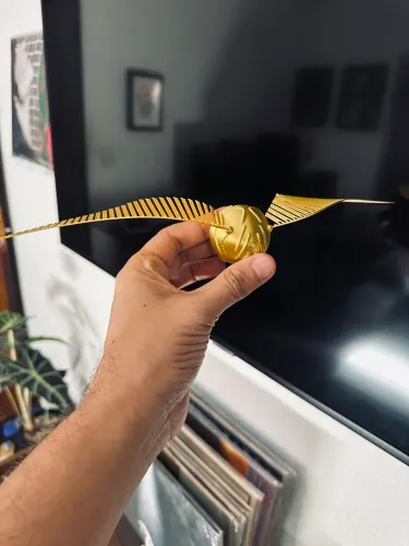 Pomo de Ouro Harry Potter Asas flexíveis