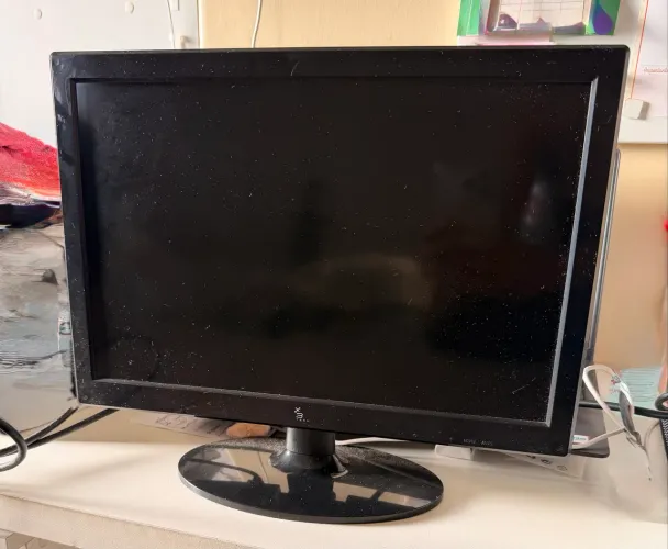 Monitor Led HDMI 15.6?