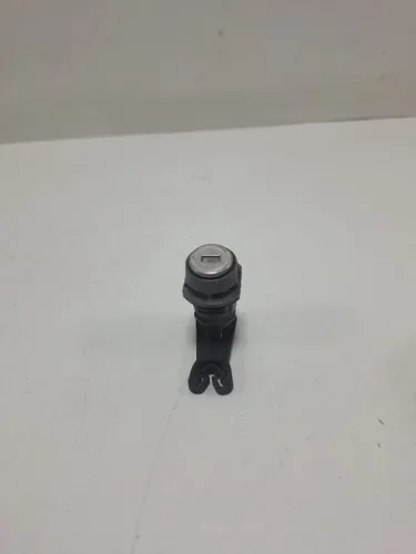 Miolo Chave Cilindro Porta Dianteira Esquerda Gm Onix 2013