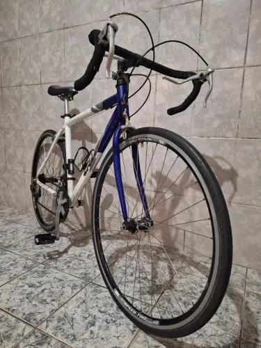 Bicicleta Caloi 10 (metrô Vila Matilde)