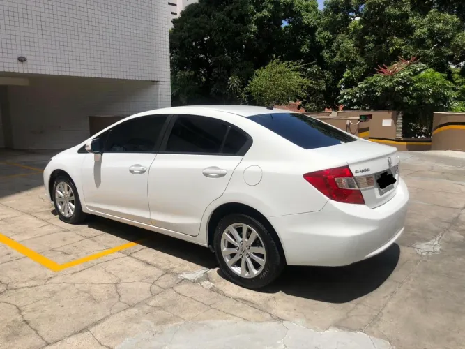 Honda Civic Sedan LXR 2.0 Flexone 16V Aut. 4P 2014