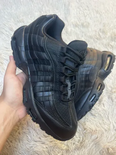 Nike Air Max 95 Triple Black 44br