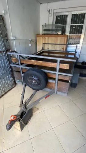 VENDO CARRETINHA/REBOQUE