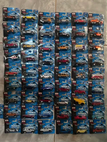 Miniaturas colecionáveis.