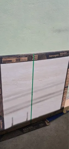Porcelanato Biancogres Travertino Clássico Satin 100x100cm Retificado