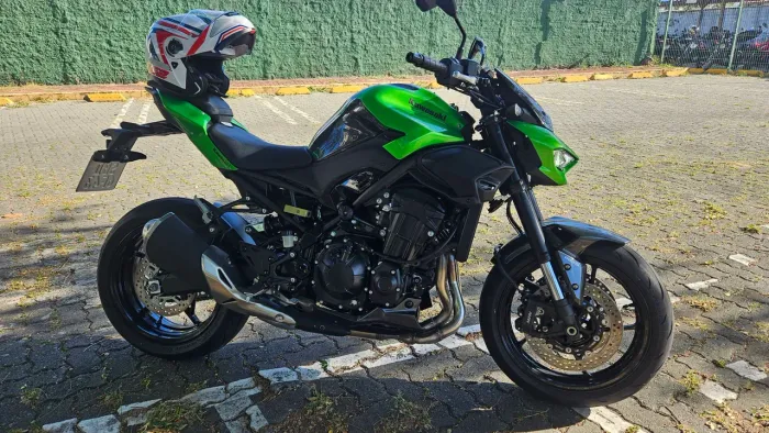 Kawasaki z900 2026. Apenas 480km rodados. Novíssima.