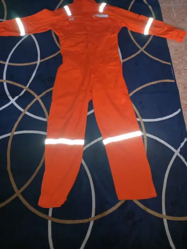 Vendo 3 macações RF laranja novos 75 reais cada. Sou de vilar dos Teles contato *