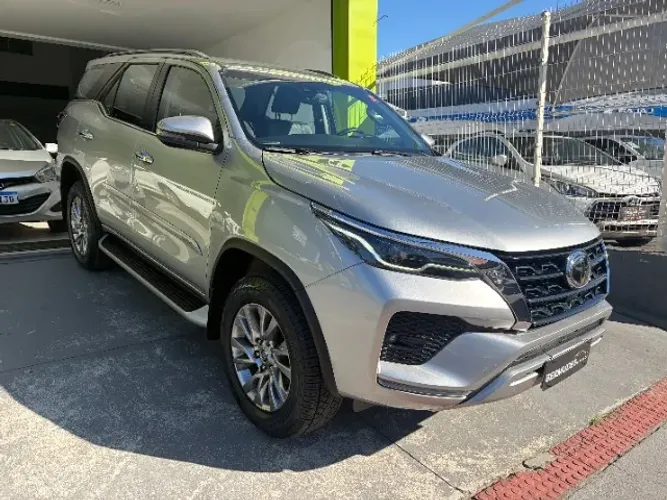 Toyota Hilux SW4 SRX 4X4 2.8 TDI 16V Dies. Aut. 2021