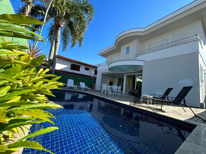 Casa com piscina aluguel de temporada praia de Jurere Internacional