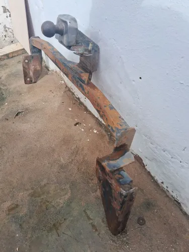 Engate de reboque do Renault Clio