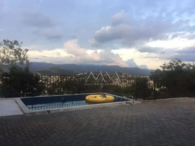 Casa com 4 dormitórios à venda, 350 m² por R$ 2.490.000,00 - Quintas do Sol - Nova Lima/MG