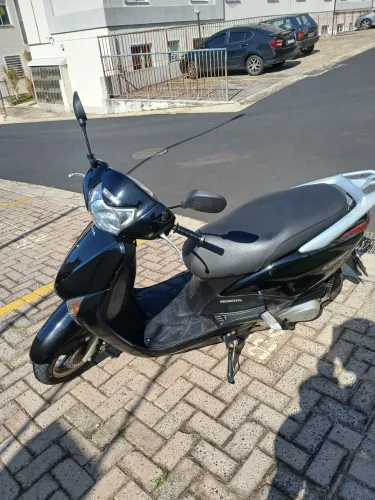 Honda lead 110 