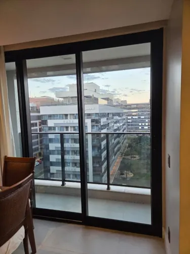 Porta de correr de varanda - Excelente estado! Desmontagem e frete inclusos!