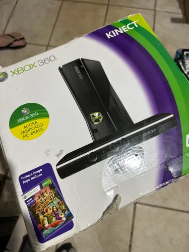 XBOX 360 4Gb Kinect