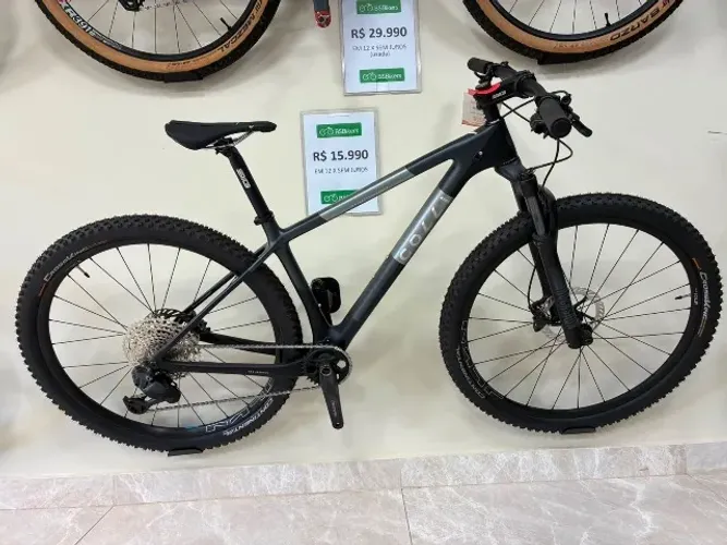 Bicicleta Colli Zurich Comp SR Di2