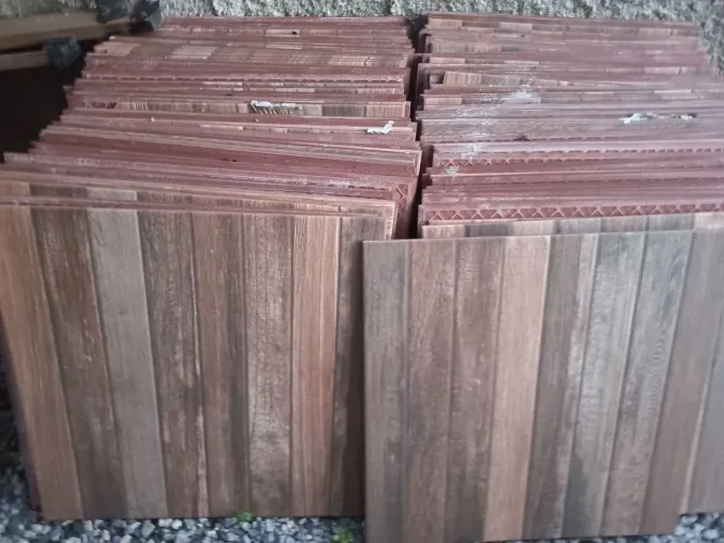 Vendo pisos 35 mts 1 linha antiderrapante 17 Sacos argamassa  6×1 10 sabor de Reju td por 