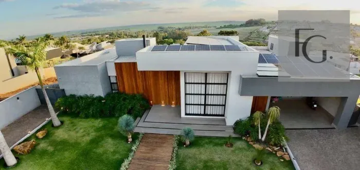 Sobrado com 4 dormitórios à venda, 640 m² por R$ 6.990.000,00 - Centro - Rolândia/PR