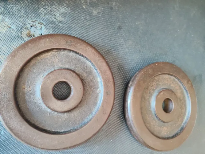 Anilha de 5kg ferro 35 reais cada