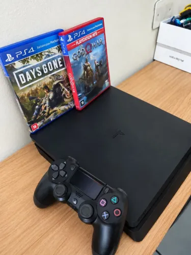 PS4 Slim com Vários jogos