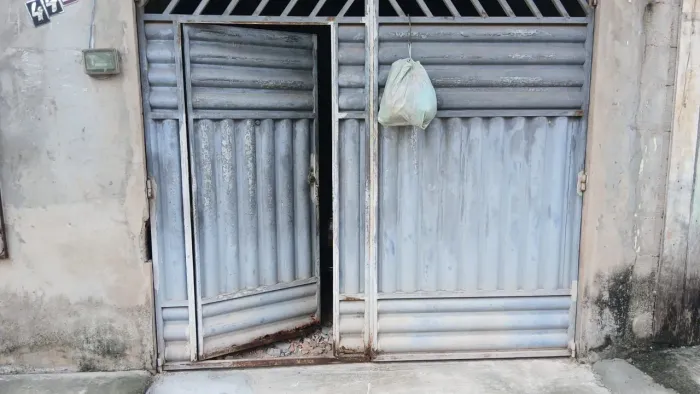 Portão de metalon
