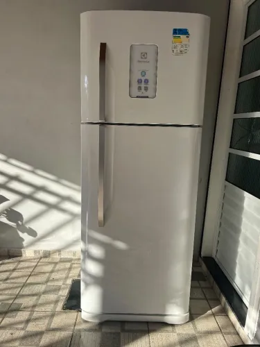 Geladeira Electrolux Frost Free 433 Litros TF51 (127V) - Excelente Estado
