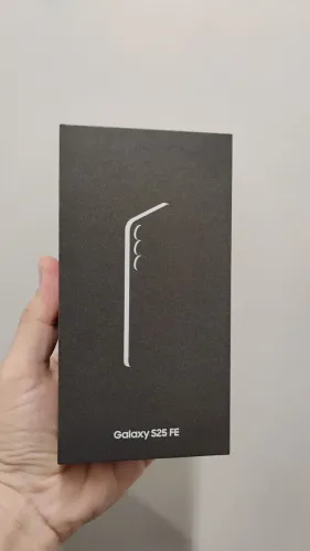 Samsung Galaxy S25 FE 128GB Jet Black - Lacrado na Caixa