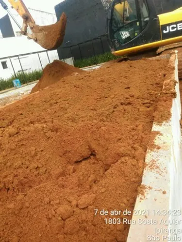 Terra para aterro 450