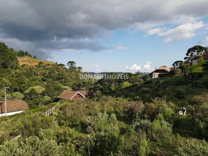 Belo Terreno de Oportunidade à Venda na Região do Vale Encantado - Campos do Jordão/SP