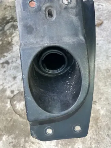 gargalo tanque combustivel iveco daily city 30s13 original